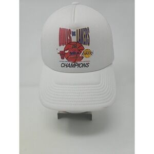 Mitchell And Ness 1991 Final Champion Bulls Vs Lakers white SnapBack Trucker